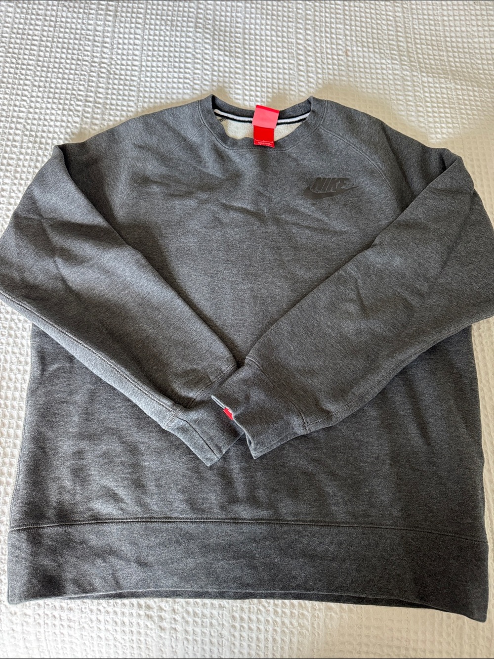 Nike Men's Charcoal Gray Crewneck Sweatshirt